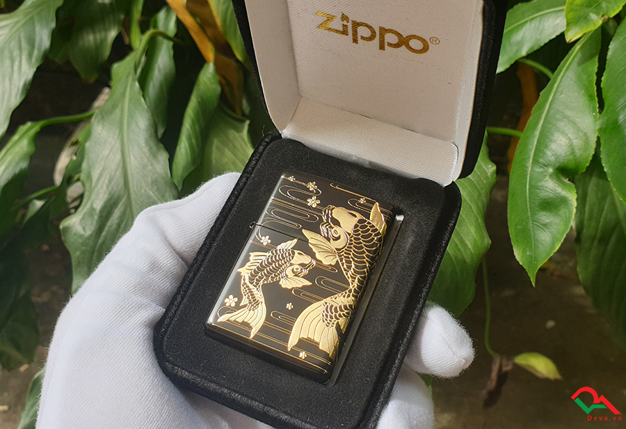 Ý nghĩa của việc tặng bật lửa Zippo màu vàng đen trong dịp lễ giáng sinh